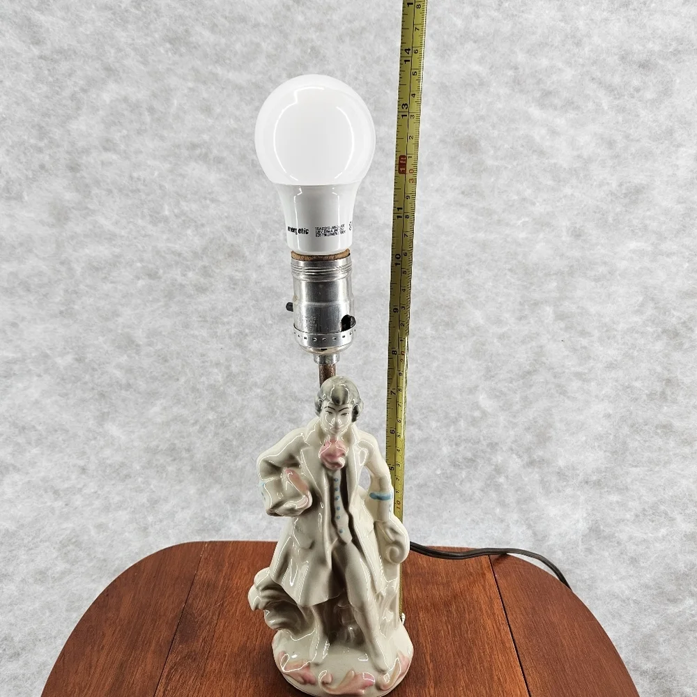 Vintage Hand‎ Painted Bisque Colonial Figural Table Lamp Cream Pink Blue WORKING